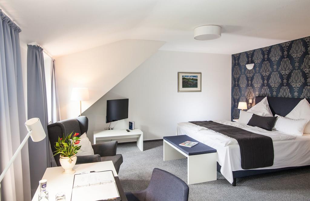 Hofgut Dippelshof Hotel- Und Restaurant Kg Mühltal Chambre photo